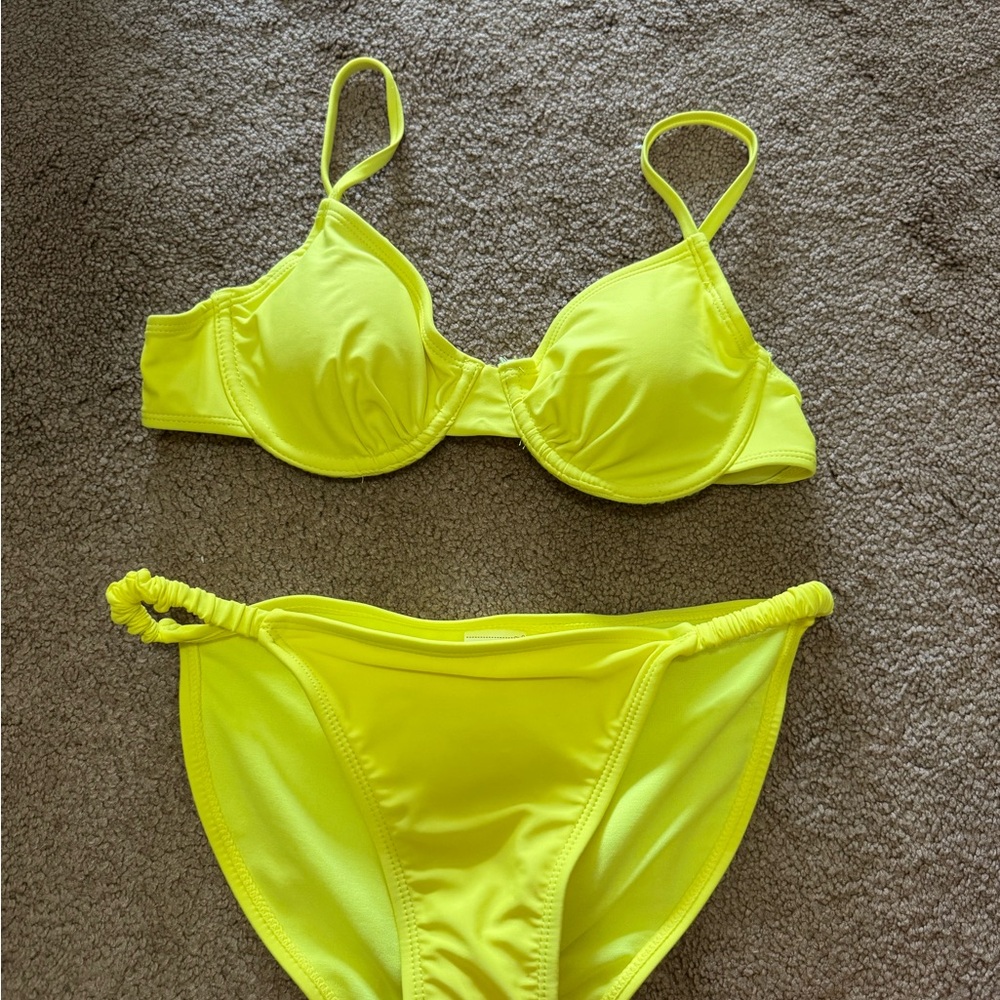 No boundaries yellow bikini set
